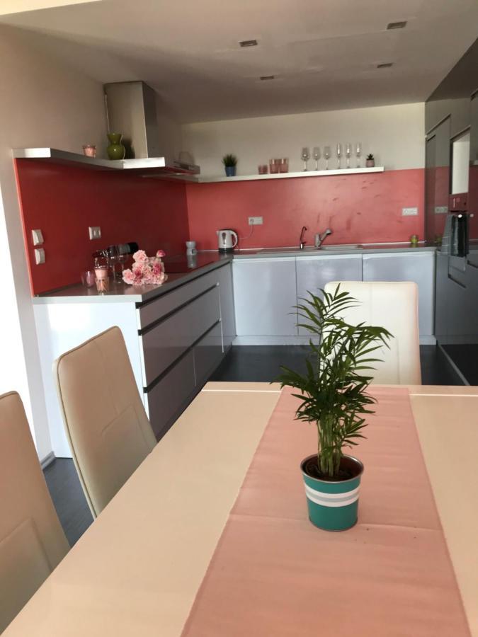 Panorama Apartman Velence Exterior photo