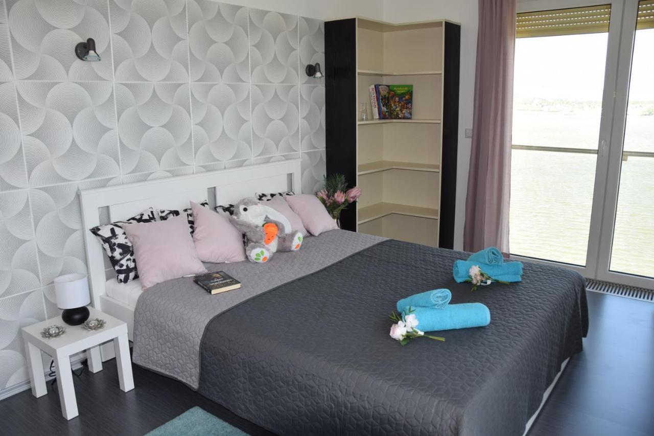 Panorama Apartman Velence Exterior photo